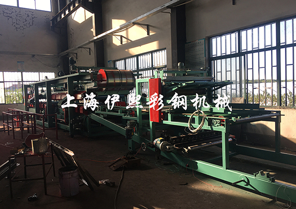 集裝箱板機(jī)彩鋼復(fù)合機(jī)